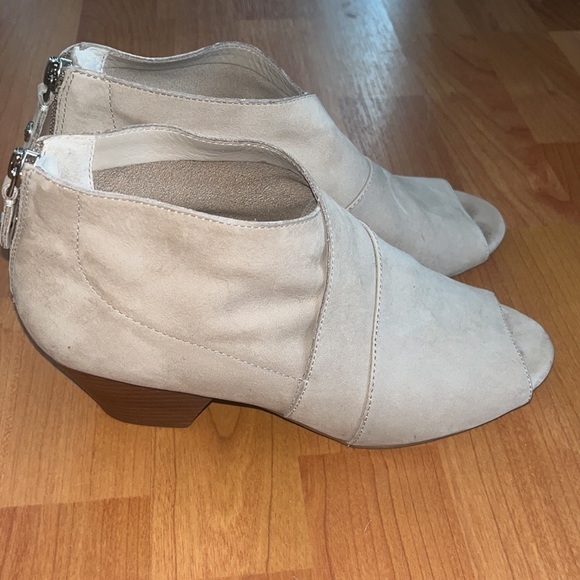 Nurture women’s tan Bardin open toe booties Size 6.5 - Picture 3 of 12